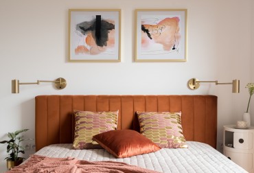 Come decorare la parete dietro il letto matrimoniale: idee creative per esprimere la tua personalità