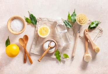 Cucina brillante, ambiente sano: 10 consigli ecologici per una pulizia sostenibile