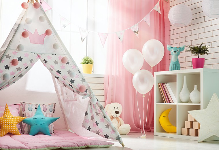 Quali decorazioni usare per la cameretta di un neonato?